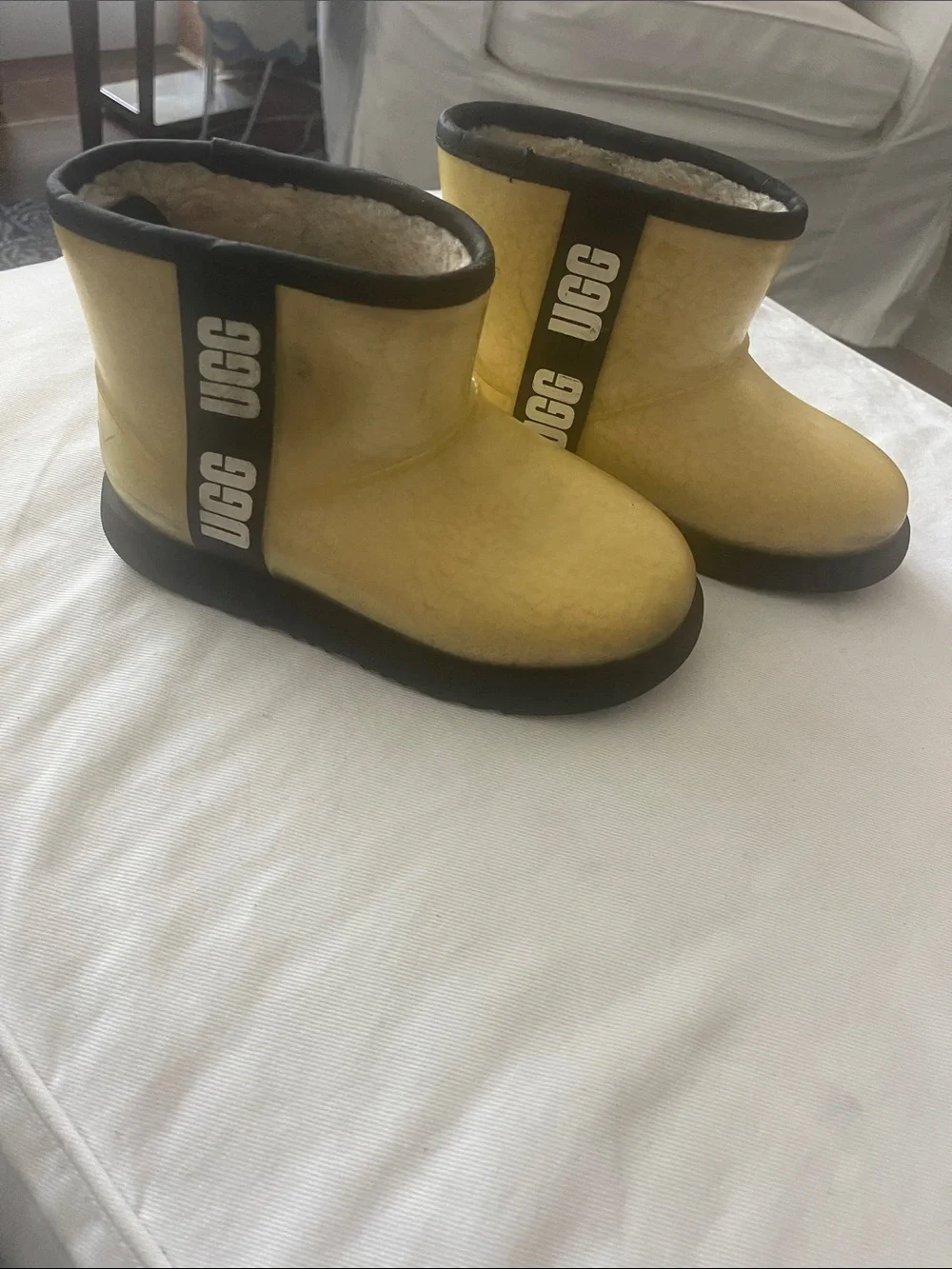 UGG Kids' Size 2? Yellow Shearling-Lined Ankle Boots